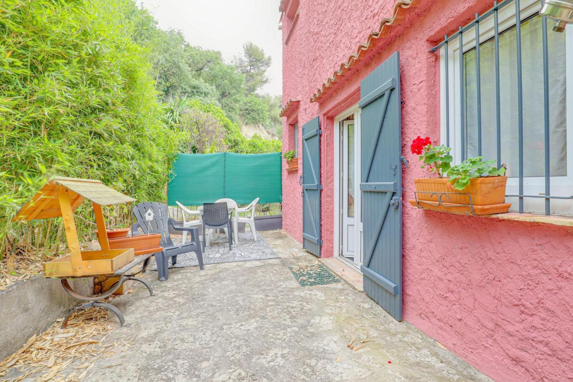 "La Petite Maisonnette" Au Calme, Proche Plage 芒通 外观 照片